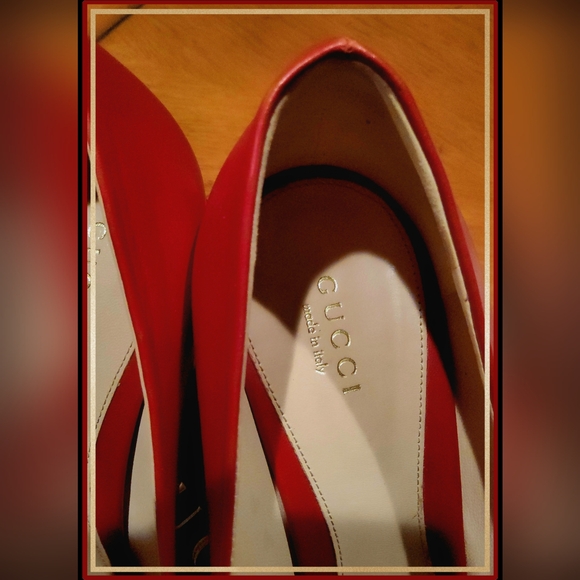 Gucci Nappa Leather "Charlotte" Heels in Tabasco Red - Picture 9 of 13